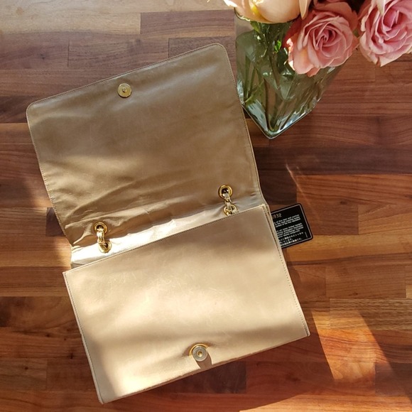 Vintage Chanel Single Flap - Picture 4 of 7